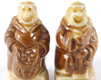 Wade Whimsies Brother Peter & Brother Benjamin, Friar Figurines, KP Foods Crisps, Vintage Advertising, Made in England 1983