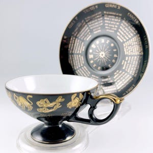 Tazza da tè e piattino MK Artware con zodiaco in oro e nero in rilievo, tazza da tè in porcellana con astrologia, oroscopo e predizione del futuro, vintage, realizzata in Giappone