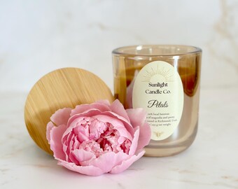 Petals Beeswax Candle: Hand-Poured, 9 oz, Champagne Glass Jar, Bamboo Lid, Organic