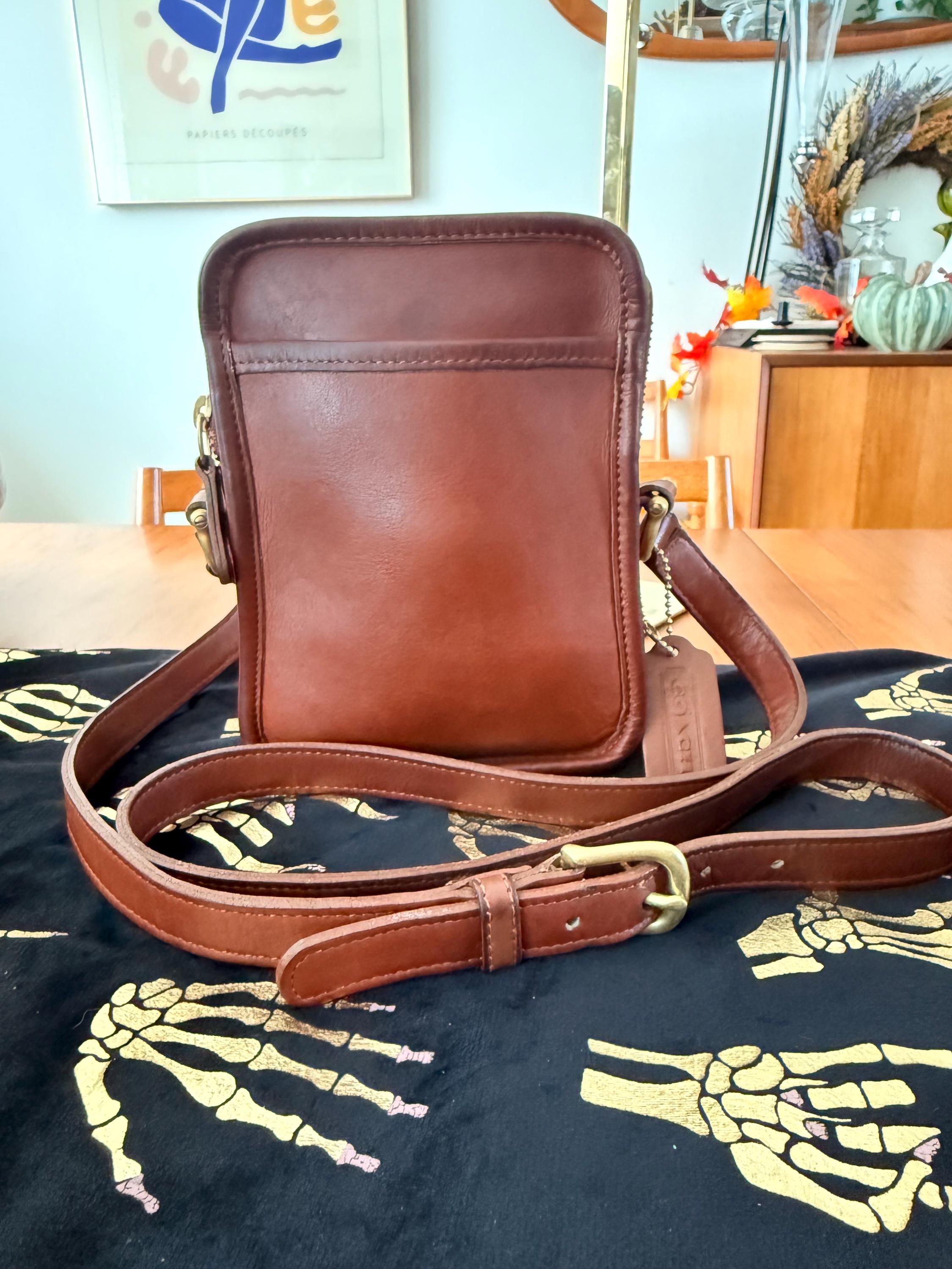 バッグ OLD COACH / 1996 5284 messenger bag Vintage Coach 1996 Olympics Messanger Bag | Mercari