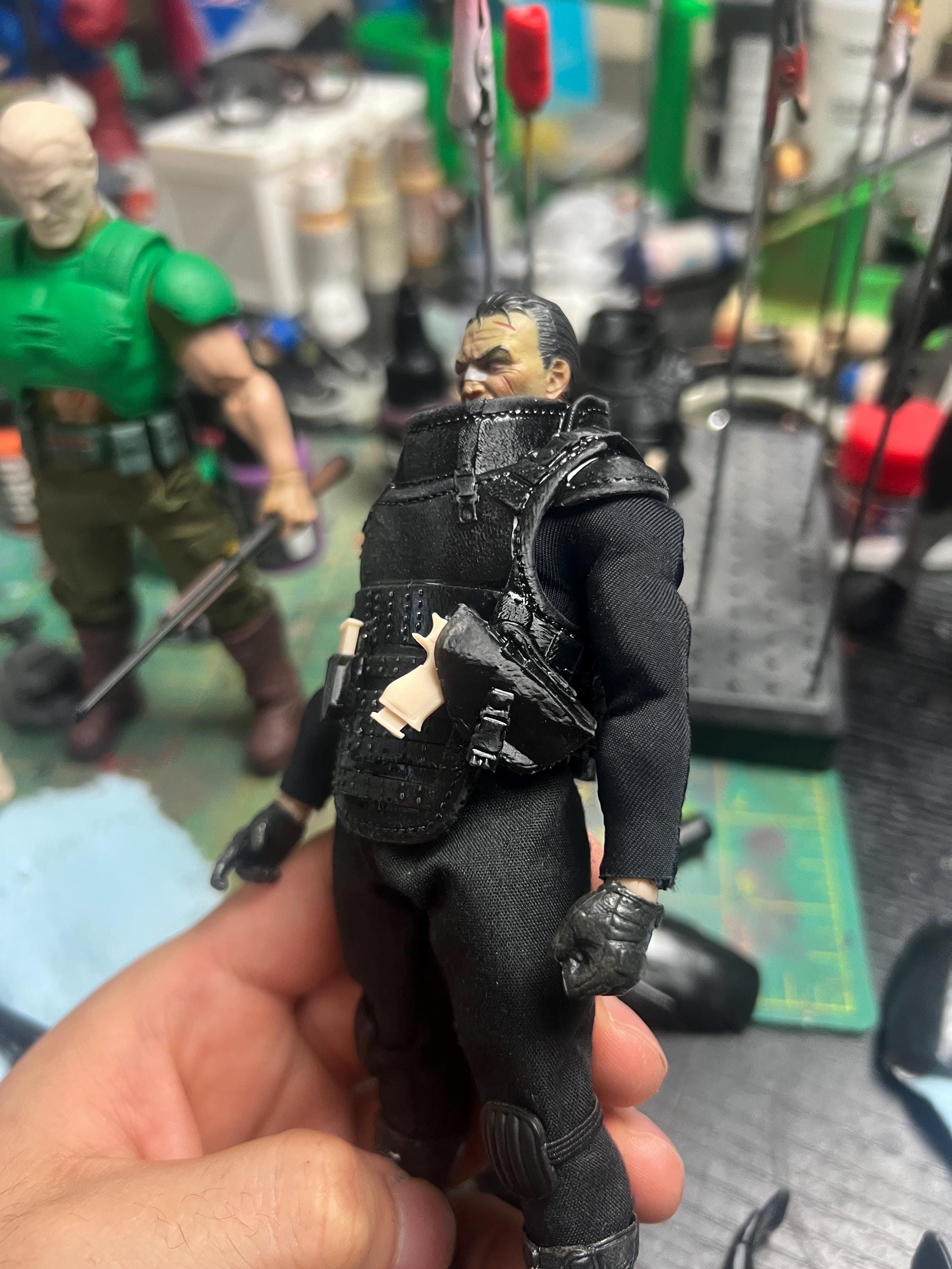 パニッシャー ウォーゾーンベスト (1/12スケール) 未塗装メズコ