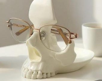 Skull Glasses Holder with Bowl – 3D Printed Eyewear Stand & Desk Storage | Gothic Occult Decor