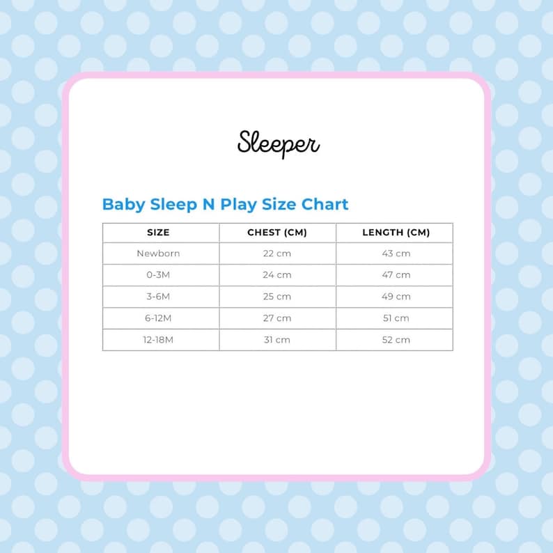 K&ouml;nnte beinhalten: Eine Tabelle mit der Gr&ouml;&szlig;entabelle f&uuml;r Baby-Schlaf- und Spielkleidung. Die Tabelle listet die Gr&ouml;&szlig;en von Neugeborenen bis 12-18 Monate mit den entsprechenden Brust- und L&auml;ngenma&szlig;en in Zentimetern auf.