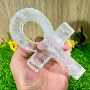 5,5&#39;&#39; Handgeschnitztes Bergkristall-Ankh, Natürliches Kristall-Ankh, Heilkristall-Schnitzereien, Edelstein-Ankh-Geschenk