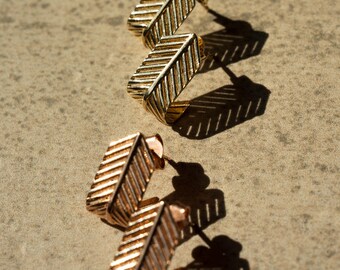 14K Gelb Oder Rose Gold Ohrstecker Mit Durchbrochenen linearen Design Minimal Geometrische Stil Handgemachte Zierliche Moderne Schmuck für den Alltag