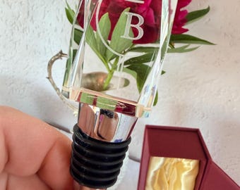 Vintage Crystal Wine Stopper Monogram B, Faceted Glass Bottle Stopper, Personalized Wine Gift, Luxury Barware Decor in Gift Box, 2000s