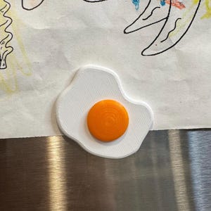 Fried egg fridge magnet