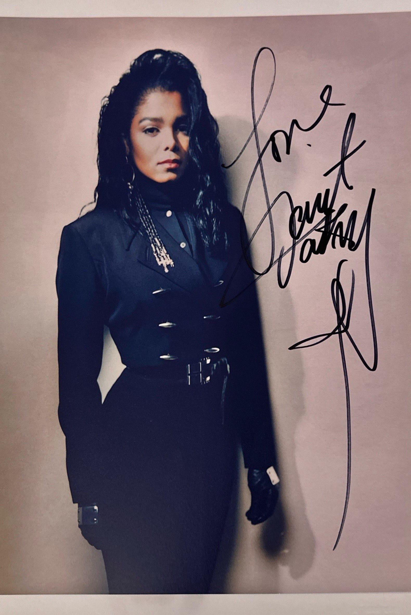 ジャネット・ジャクソン直筆サイン入り2Lサイズ写真… Janet Jackson Autographed - Etsy