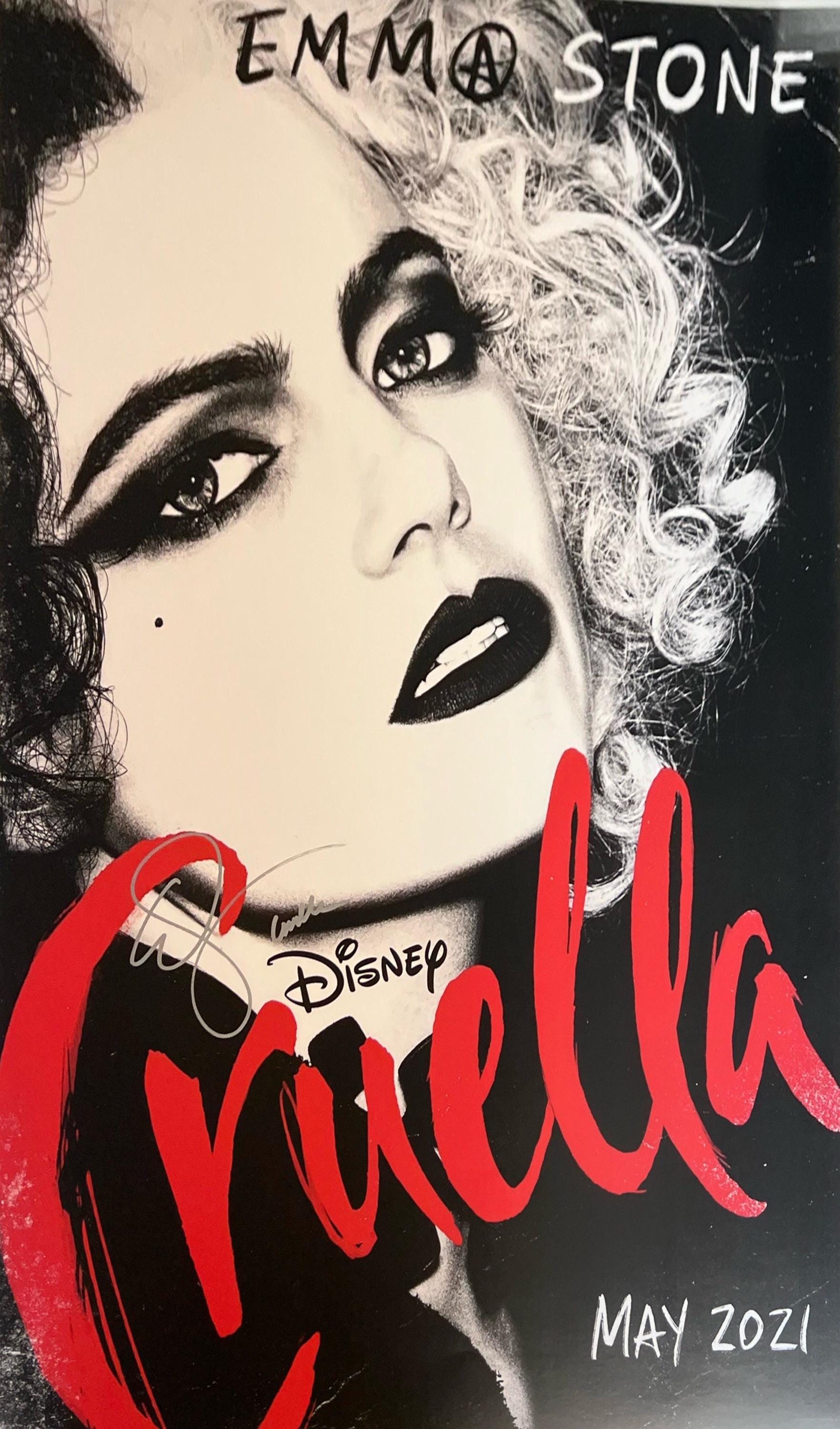 直筆サイン入りクルエラポスター COA - Etsy 日本