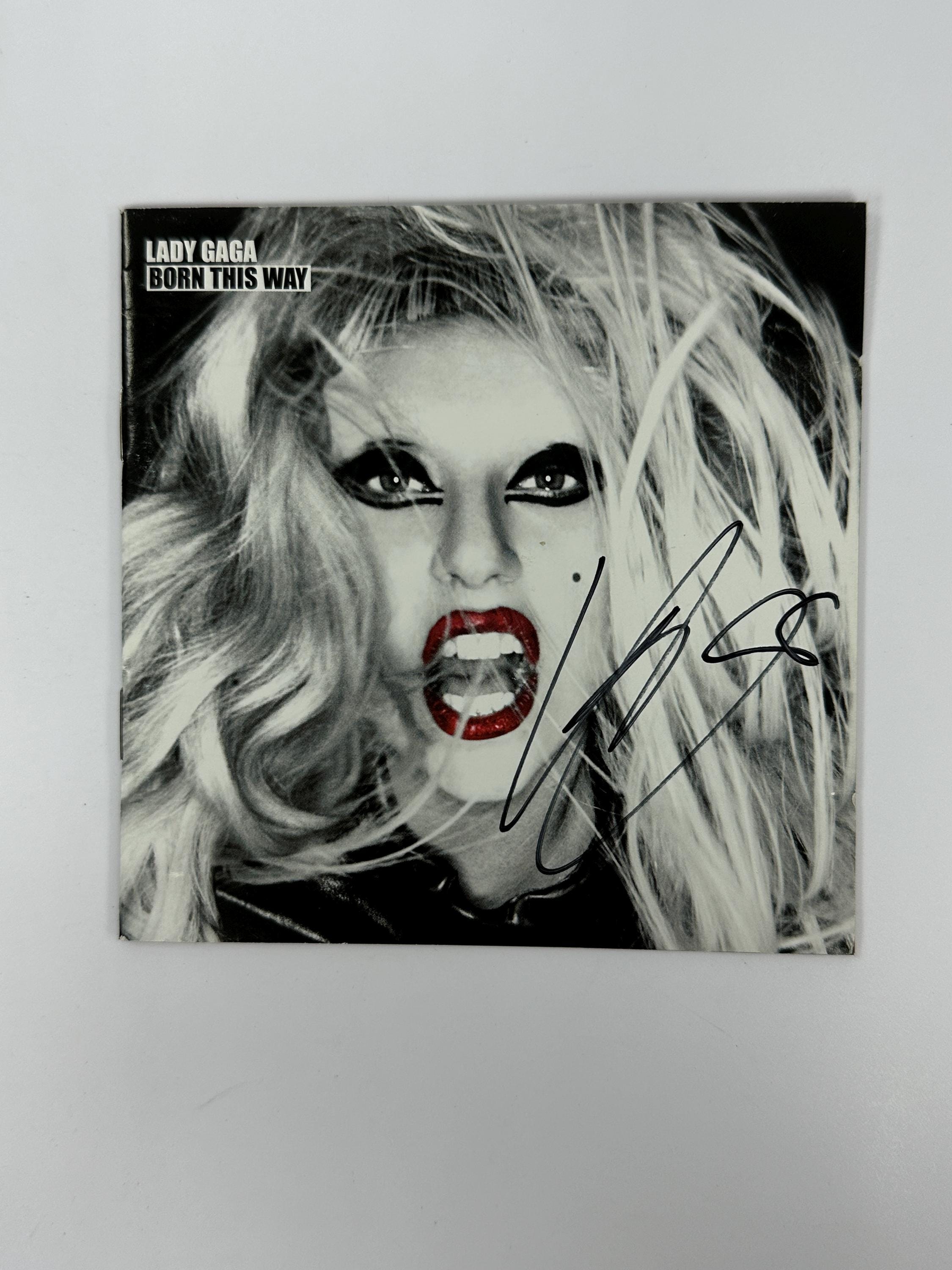 LADY GAGA 直筆サイン入り インサート