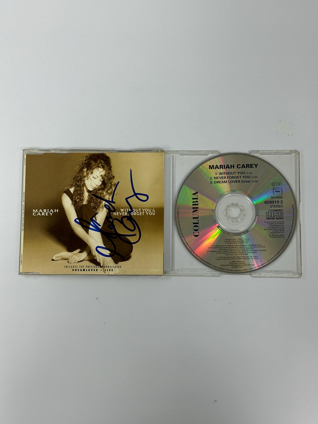 直筆サイン入りマライア・キャリー CD - Etsy 日本