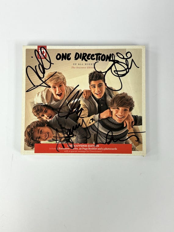 One Direction ワンダイレクション　ハリー サイン　アルバム harry-styles-signed-autograph-