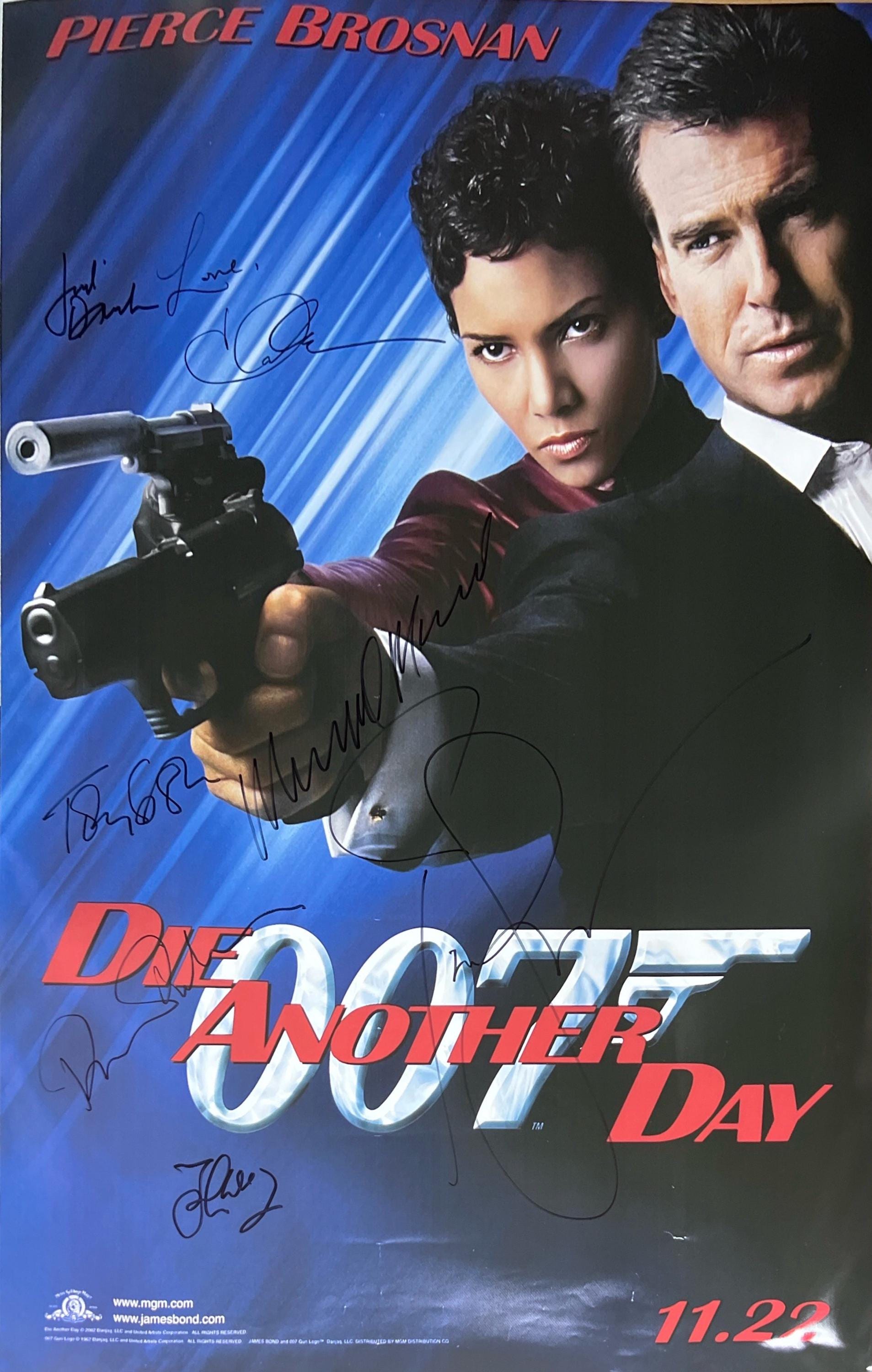 映画 ”００７ダイ・アナザディ”のポスター 、４０周年記念品のセットで新品未使用 直筆サイン入り 007 ダイ・アナザー・デイ ポスター COA - Etsy 日本