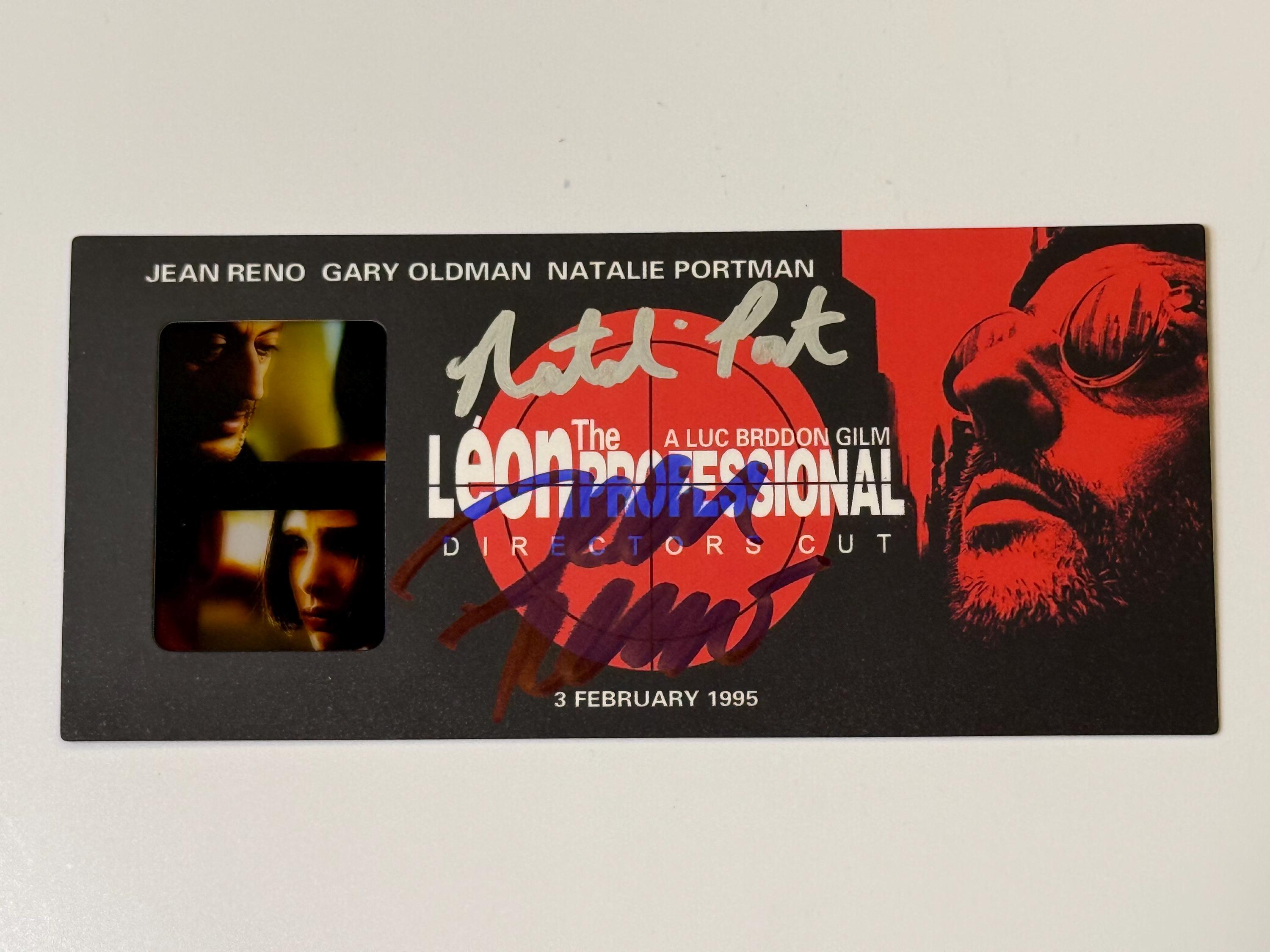 レベッカ アーミー・ハマー & リリー・ジェームズ 直筆サイン入り写真 2023 Origins Football Chase Brown Rookie On-Card Auto #RACBR