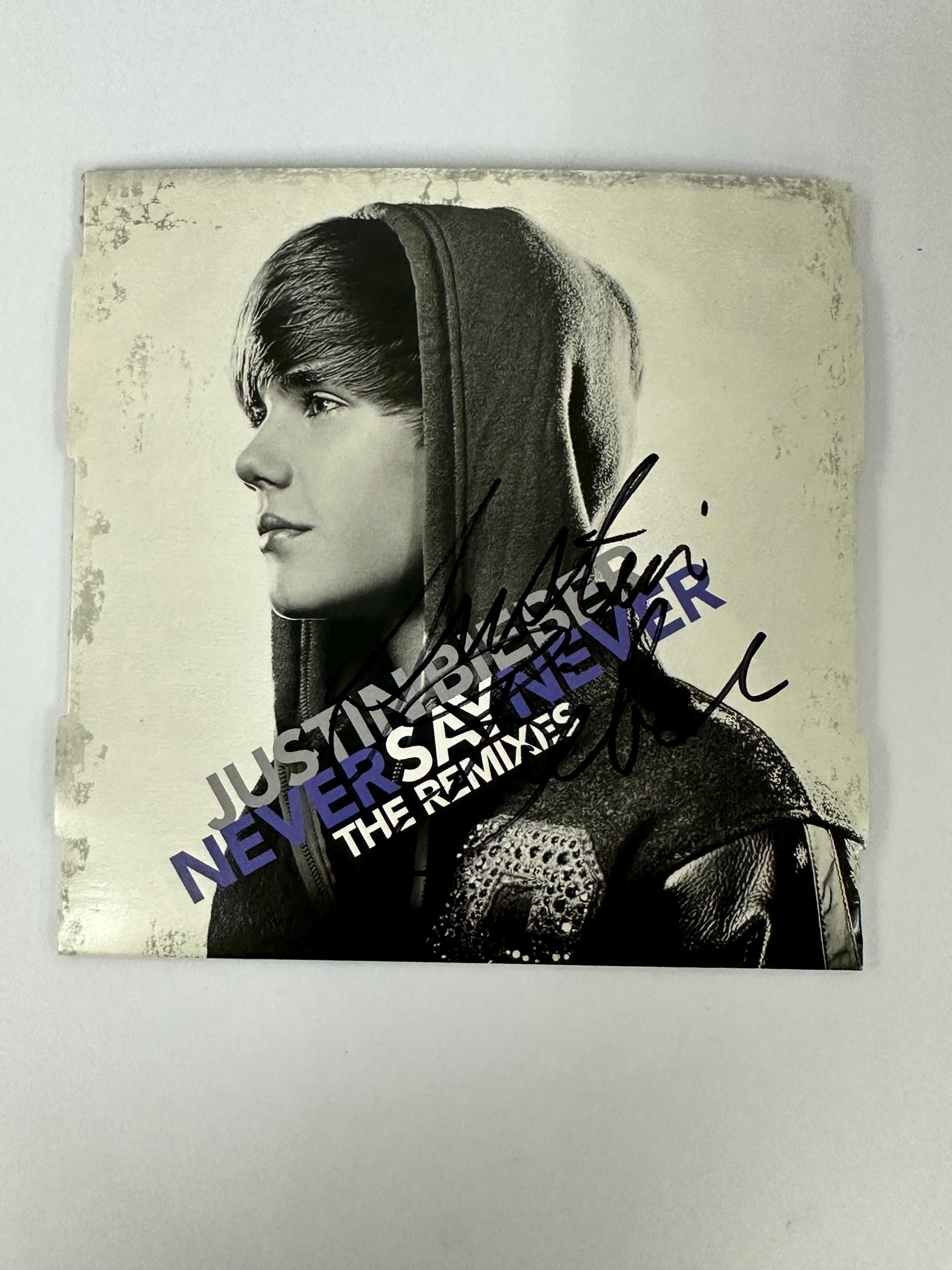 ジャスティン・ビーバーのサイン入りCD - Etsy 日本