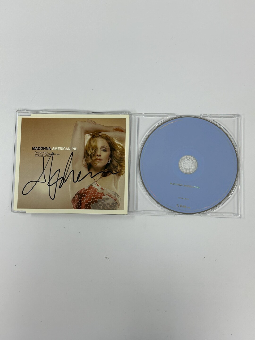 MADONNA サイン入り CD il_1080xN.6750508722_4doi.jpg