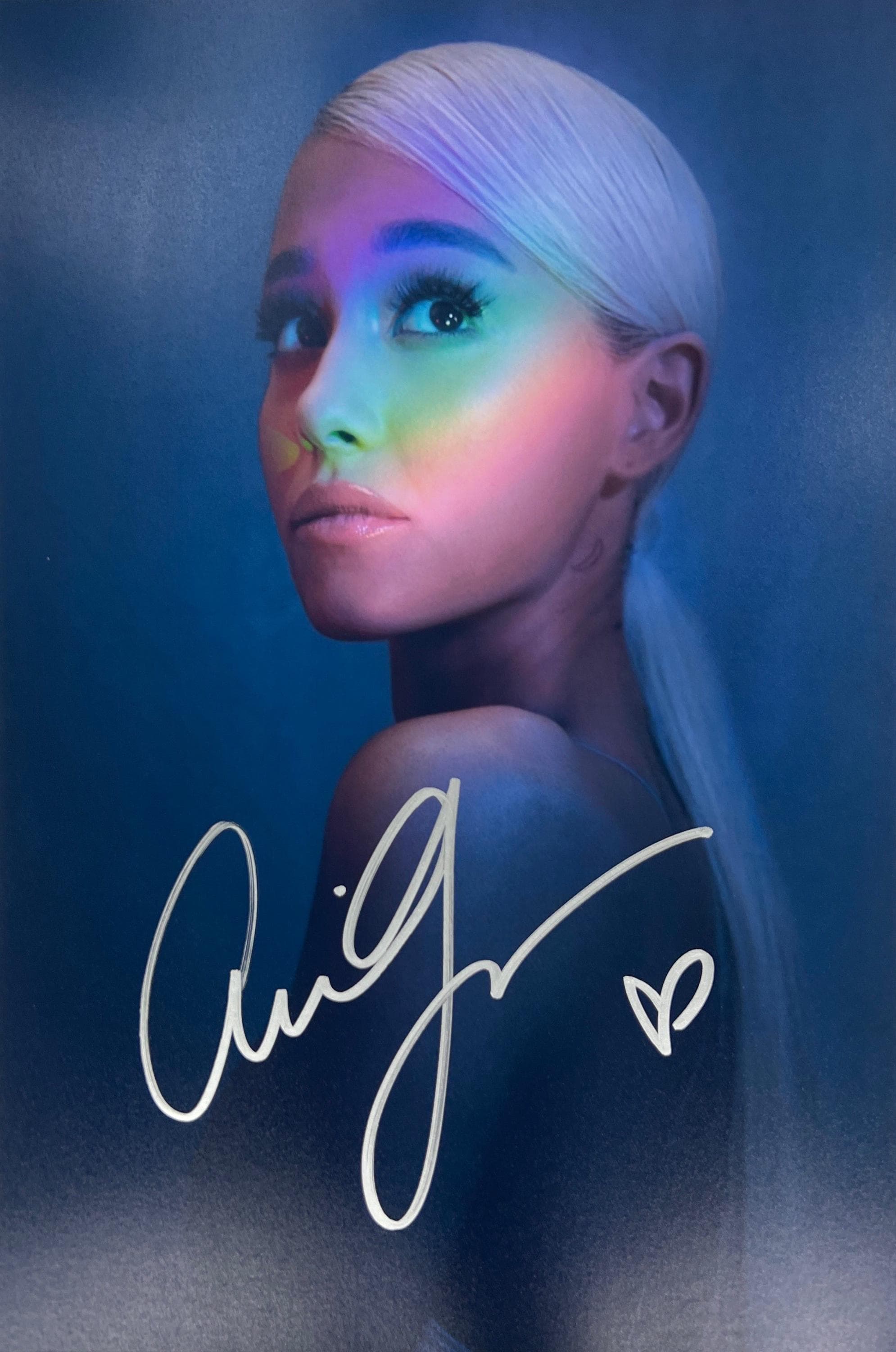 Ariana grande signed - Etsy 日本