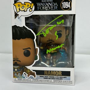Funko Pop de Namor con autógrafo firmado