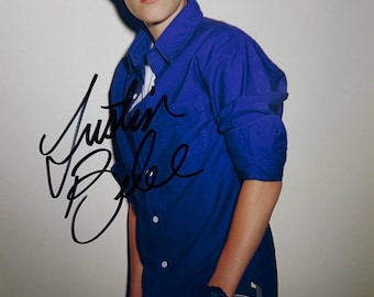 Justin Bieber SIGNED 8