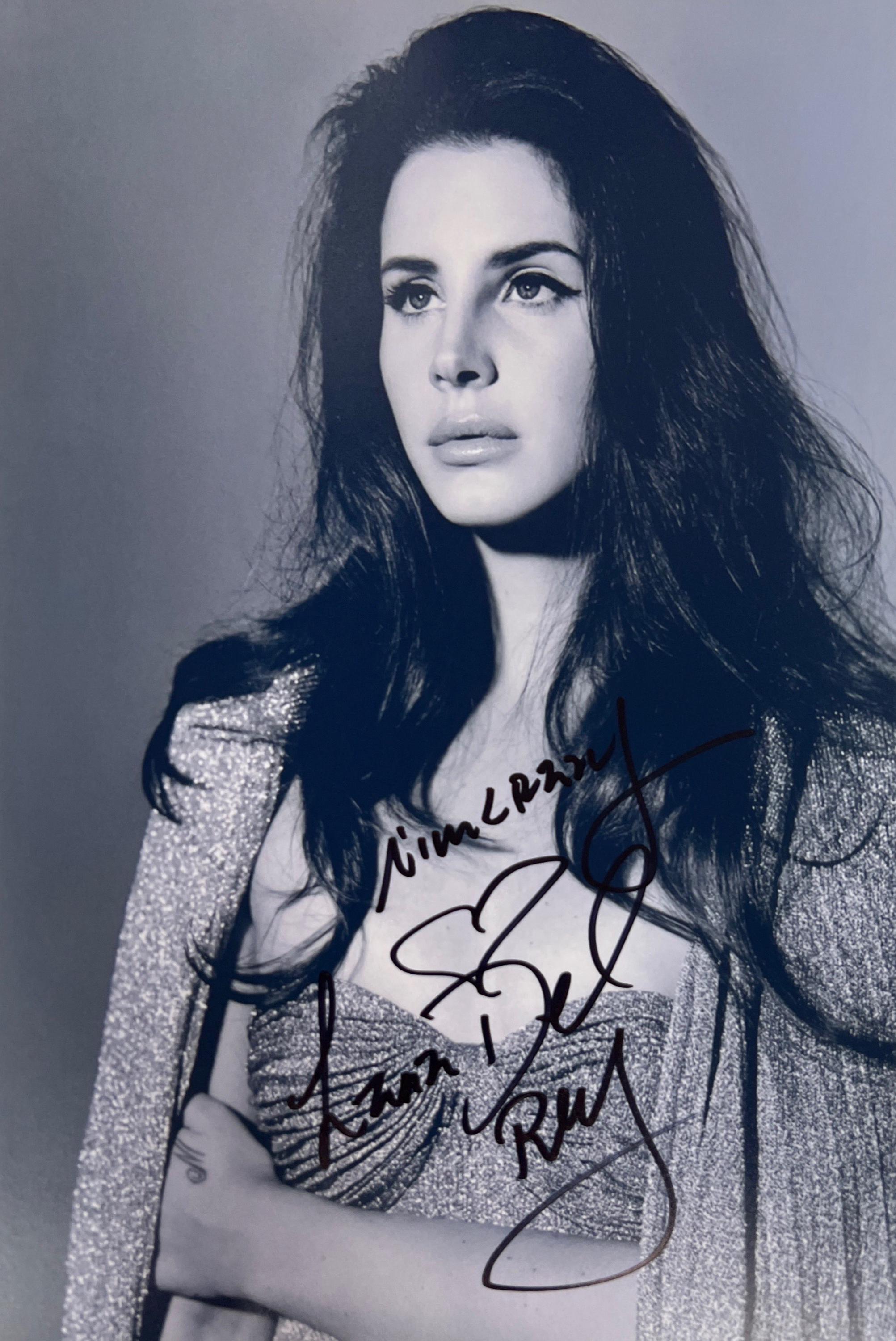 直筆サイン入りラナ・デル・レイ写真 - Etsy 日本