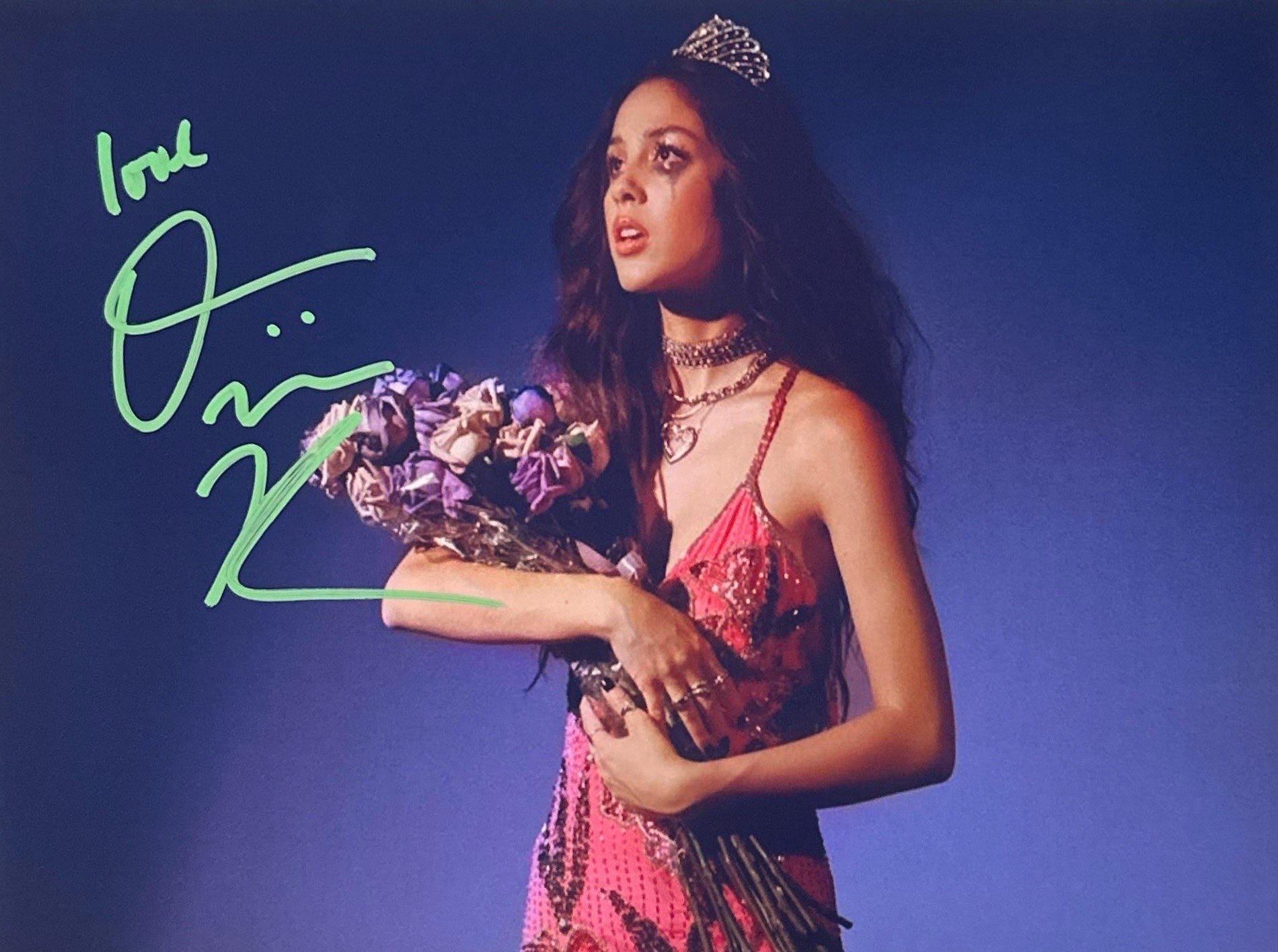 Olivia Rodrigo Signature - Etsy
