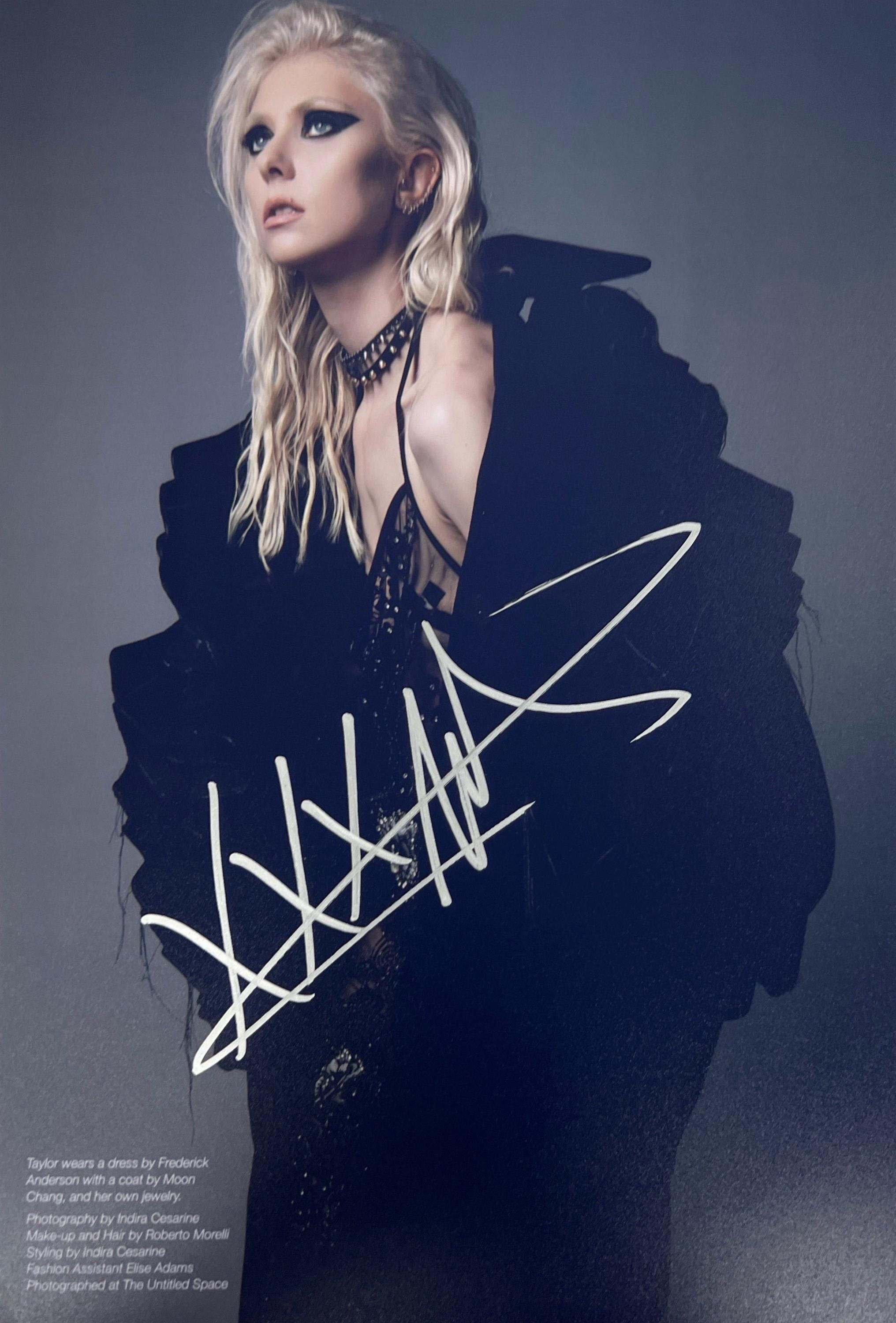 Taylor Momsen Signed - Etsy