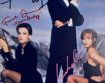 Autograph Signed COA Pierce Brosnan Izabella Scorupco Famke Janssen Photo