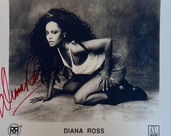 Autograph COA Signed Diane Ross Photo