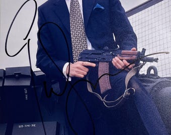 Autograph Signed COA  Pierce Brosnam Photo