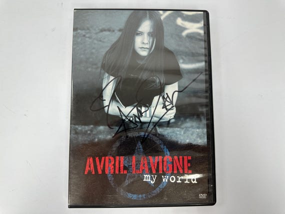 サイン入りアヴィール・ラヴィーンDVD - Etsy 日本
