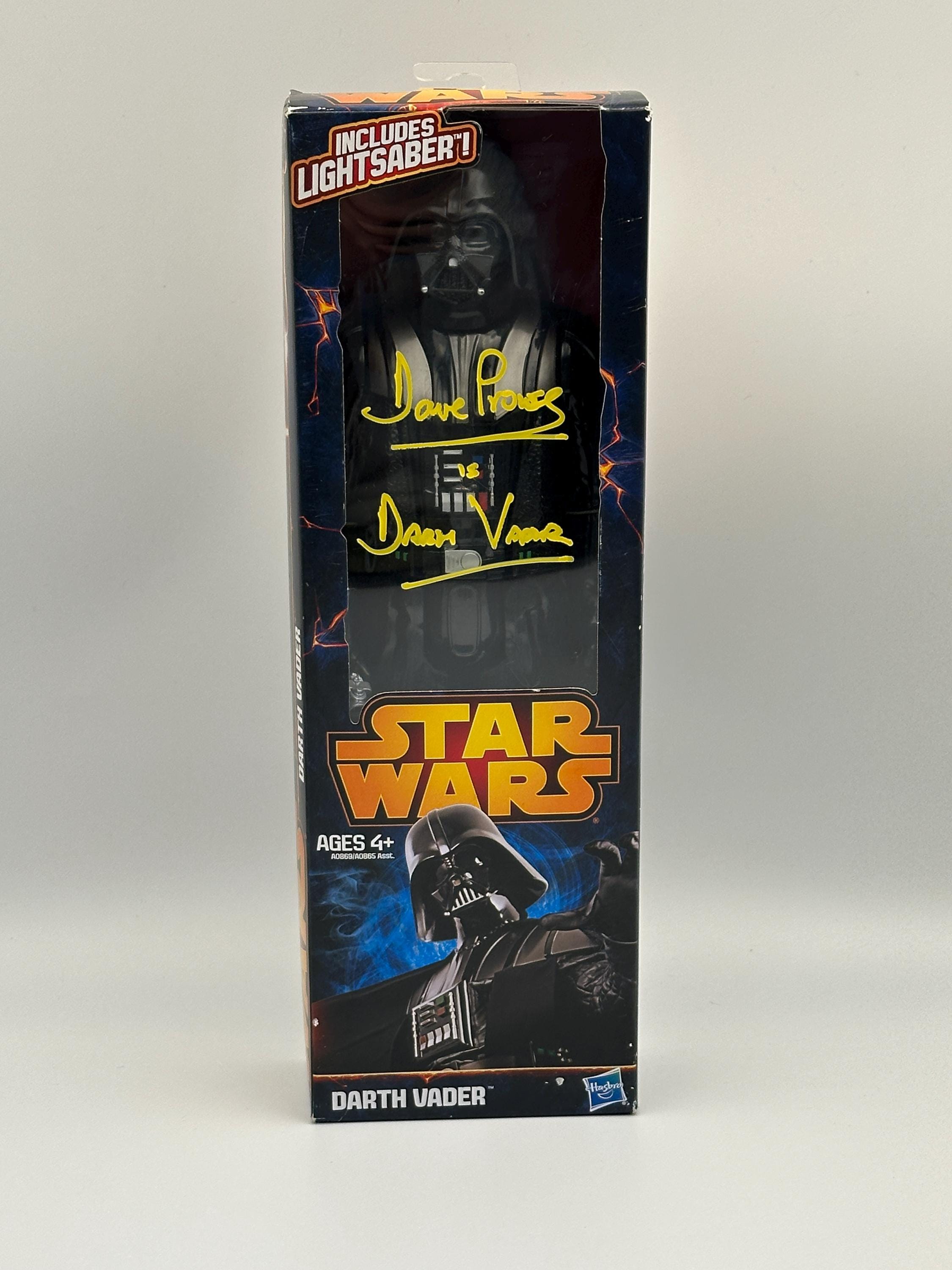 Présentoir Encadré Photo 12x8 Signée David Prowse Avec Casque – Memorabilia Framers