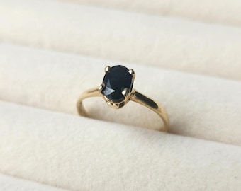 14K Gold Handmade Sapphire Solitaire Ring, Size 7