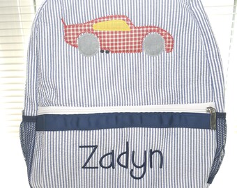 Personalisierter Seersucker Rucksack: Auto mit Applikation, Name nach Wunsch