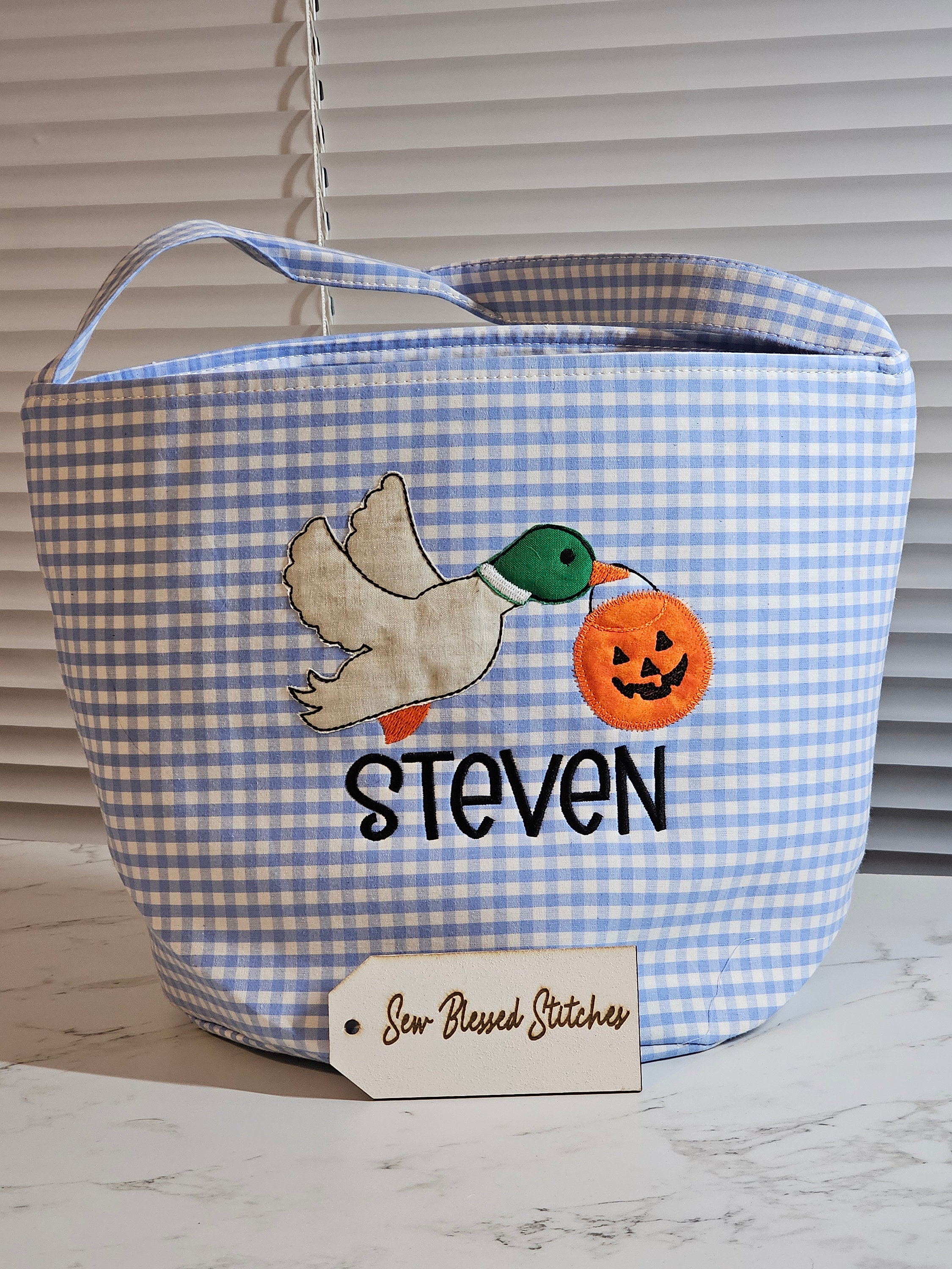 Cubo de dulces de Halloween, cubo personalizado para truco o trato, cubo de dulces con monograma, cubo de dulces de Halloween con forma de pato