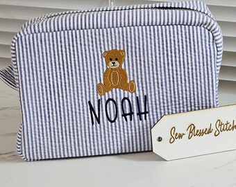 Borsa in seersucker con monogramma, borsa da toilette personalizzata, regalo per neonati