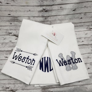 Burp cloth set / personalized burp cloth set / boy burp cloth set with name