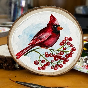 CARDINAL, Hand Painted Live Edge Wood Slice Ornament, CHOICE Of Evergreen Or Berry
