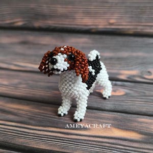 Handgemachte perlenbesetzte Beagle Figur