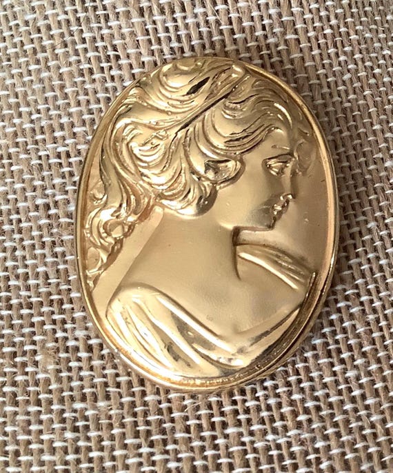 Vintage Gold Tone Cameo Brooch: Oval Profile Dress Pin - Etsy