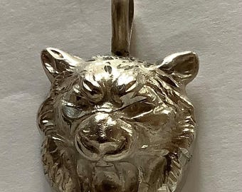 Vintage silver roaring tiger pendant charm estate jewelry
