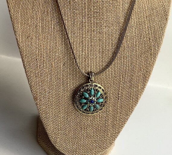 Vintage 1928 medallion turquoise stones round pen… - image 5