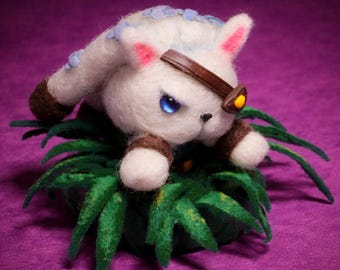Rengar in the Bush Figurine | League of Legends Fanart | Needle felted