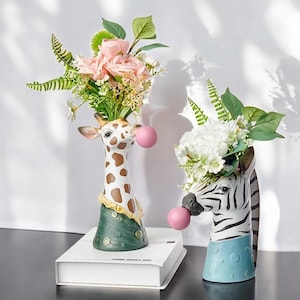 Jarrón caprichoso con forma de jirafa y cebra, bonito portaflores con forma de chicle de dibujos animados, maceta de cerámica única con forma de animal, decoración peculiar para el hogar, idea divertida para regalo