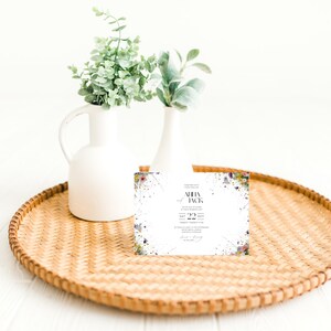 Wildflower - Ontwerp op voor- en achterkant van een RSVP-kaart - Nodig uit om hun dag te delen - volledig bewerkbaar ontwerp. cottage-tuin-3. WF1CAA