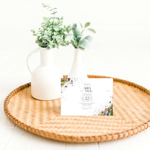 Wildflower - Ontwerp op voor- en achterkant van een RSVP-kaart - Nodig uit om hun dag te delen - volledig bewerkbaar ontwerp. cottage-tuin-2. WF1CAA