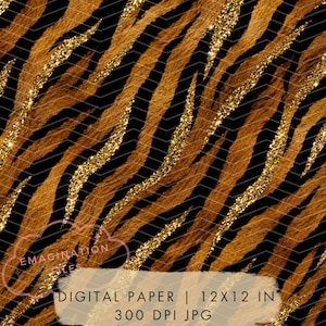 Puede incluir: Papel digital con un patrón de rayas de tigre en tonos marrón y negro, acentuado con rayas de purpurina dorada. El papel mide 30,48 x 30,48 cm.