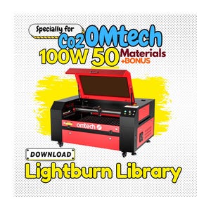 Puede incluir: Una cortadora láser de CO2 roja y negra con el texto "co2OMtech 100W 50 Materials +BONUS" en la parte delantera. La cortadora láser está abierta y la tapa está levantada. El texto "DOWNLOAD Lightburn Library" está en la parte inferior de la imagen.