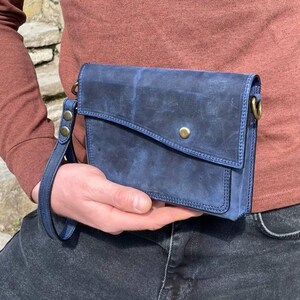 Cartera de mano de cuero para hombre con correa, regalo azul grabado personalizado para esposo, bolso organizador de viaje, regalo del Día del Padre para él