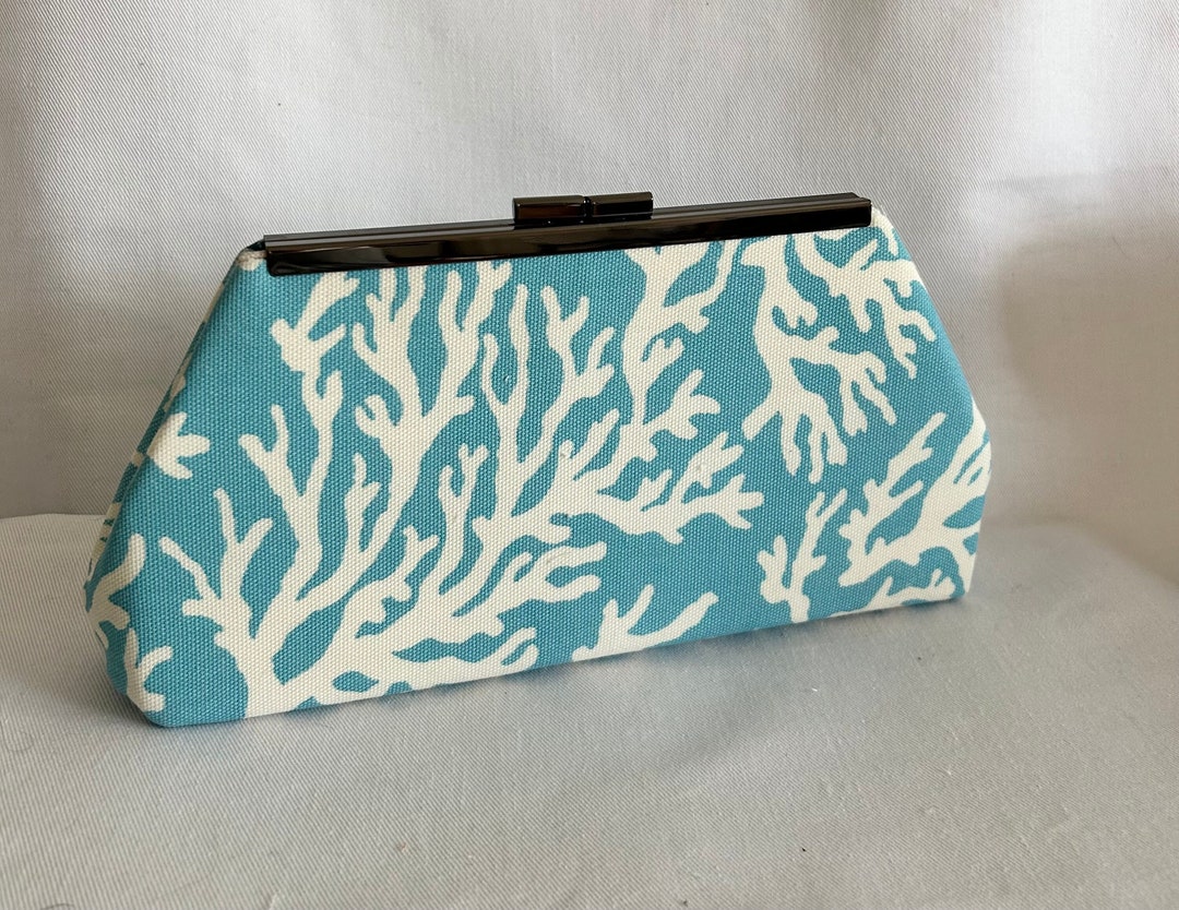 CLUTCH MAUI VELVET AQUA main image 0