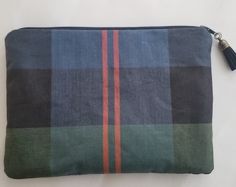 Simple Classic Navy Plaid Zipper Bag